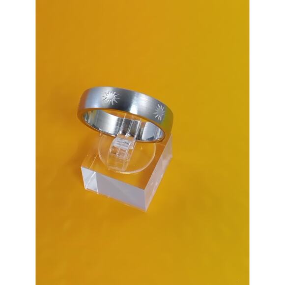 Elegant Vintage Quality Handcrafted Stainless Steel Starburst Ring Size 12.25 - Picture 9 of 10